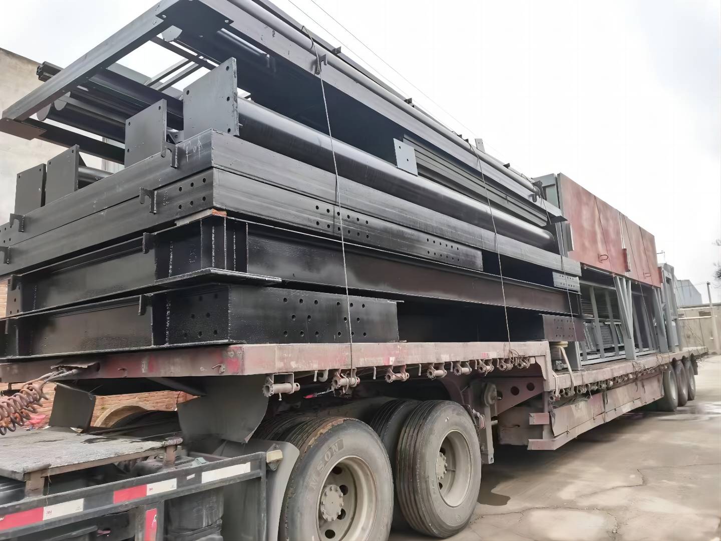 HZS180型混凝土攪拌站裝車(chē)發(fā)貨
