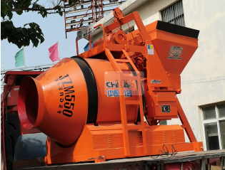 JZM550混凝土攪拌機發(fā)往甘肅